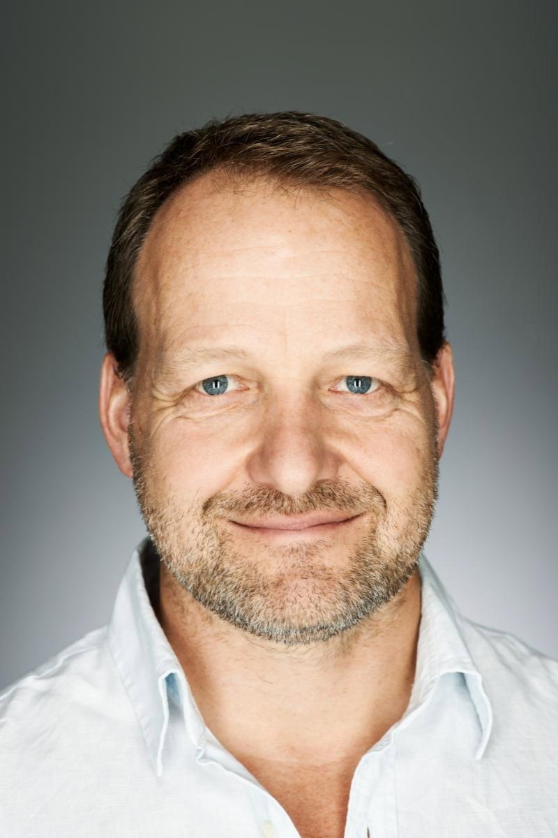 Kim Magnusson as Allan in Kvindesind