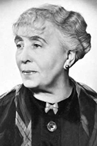 Olga Engl as Harlans Frau / Harlan's Wife in Phantom