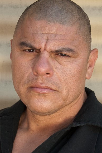 Mariano Mendoza as Hontanx in Vide Noir
