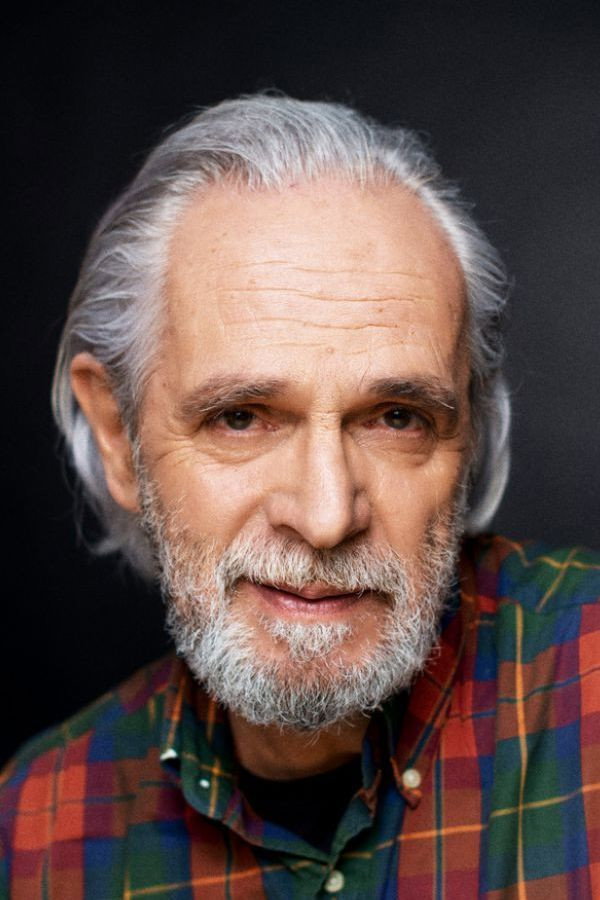 Ulrich Cyran as Father Spieker in Schweinesand