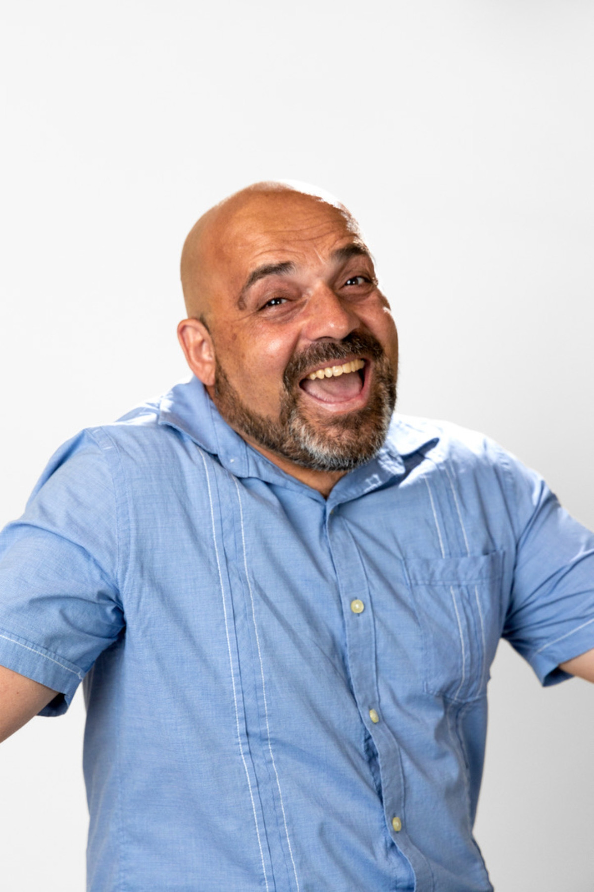 Juan Carlos Garces as Filiberto Vélez in ¡Que Colombianada!
