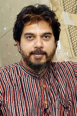 Suneel Sinha as Jagmohan Kumar in Jehanabad Of Love & War