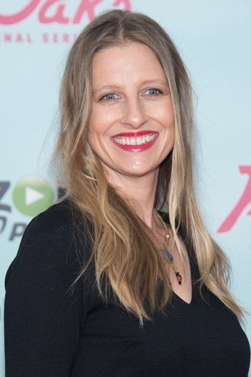Ann Carr as Jean in Women Who Kill
