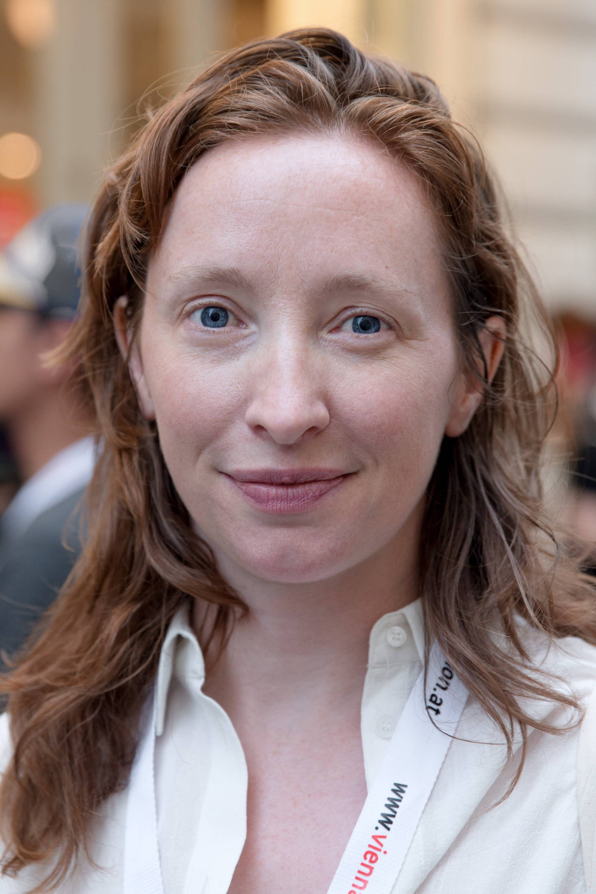 Stephanie Cumming as Esiod in Esiod 2015