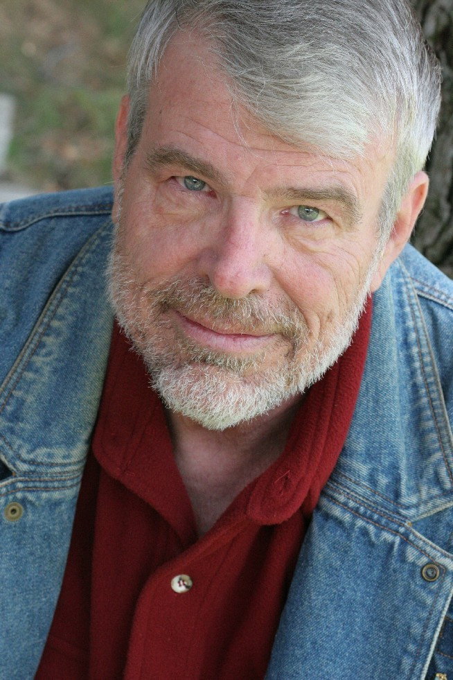 Max Thayer as Rudy the bartender in A Night at the Magic Castle