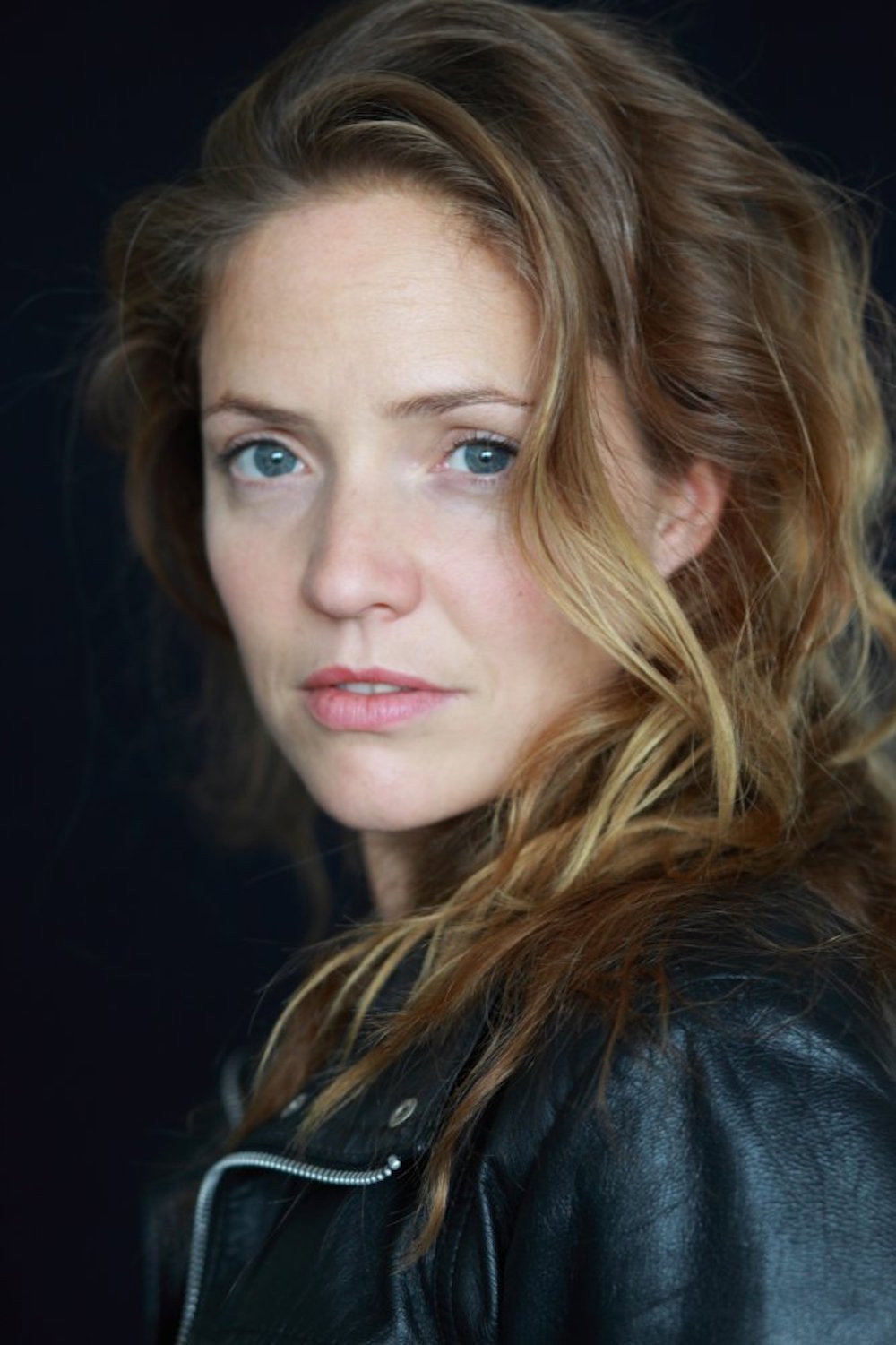 Patricia Aulitzky as Sophie Haller in Blind ermittelt: Blutsbande