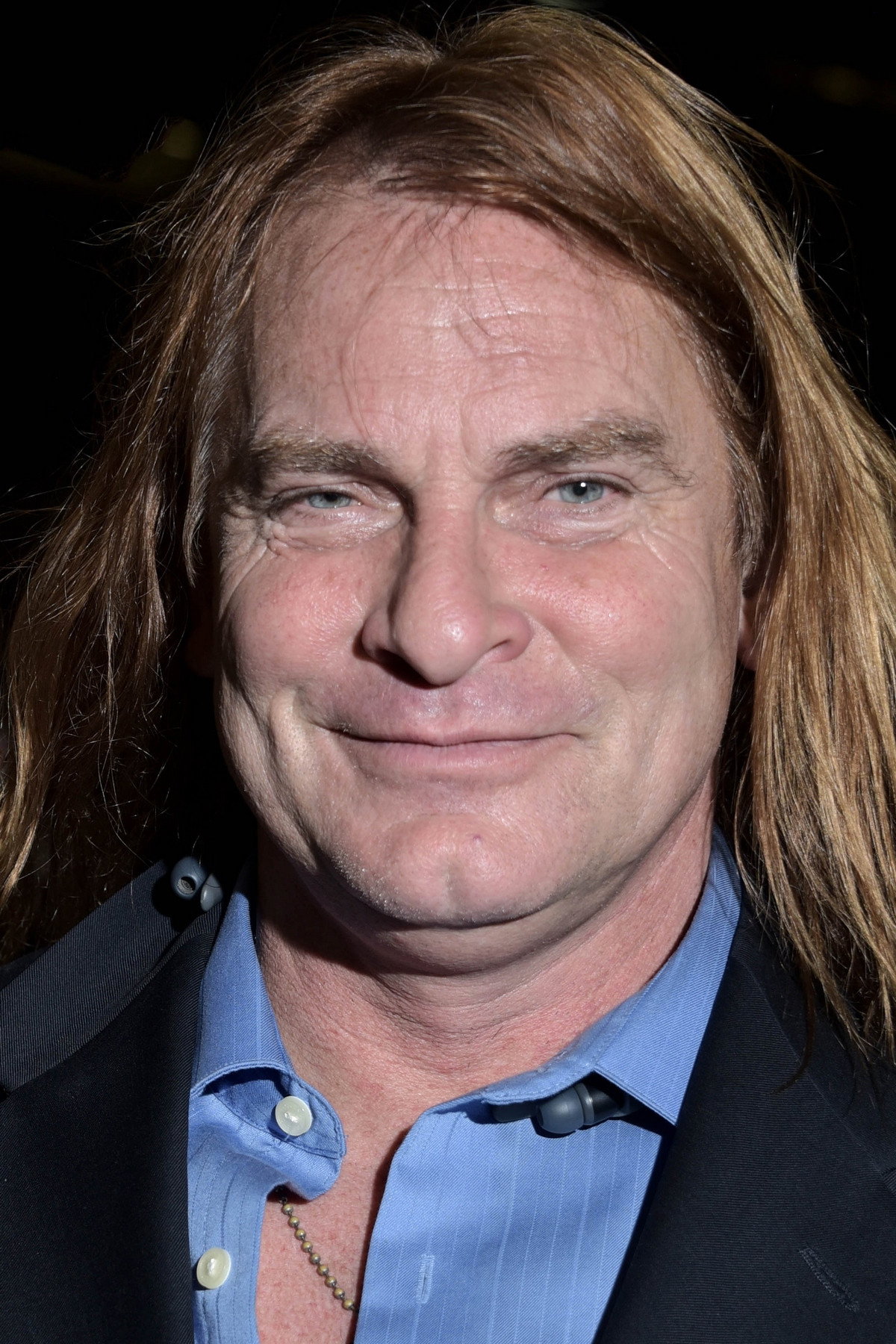 Evan Stone as Decker in Bikini Girls from the Lost Planet