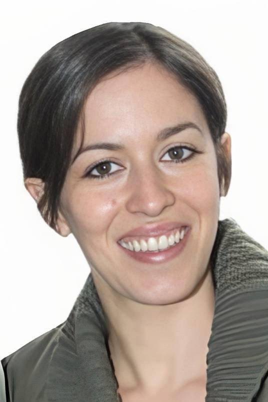Anali Harpaz as Eti Yidgar in Vulcan Junction