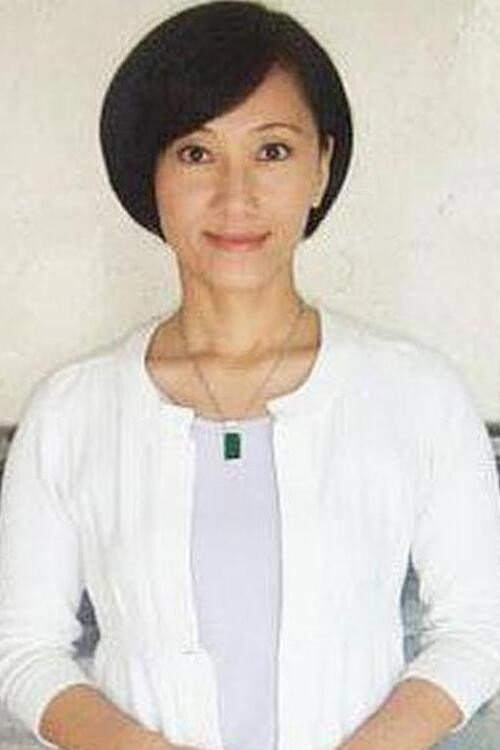江少儀 as Lulu's Mother in Dead & Beautiful