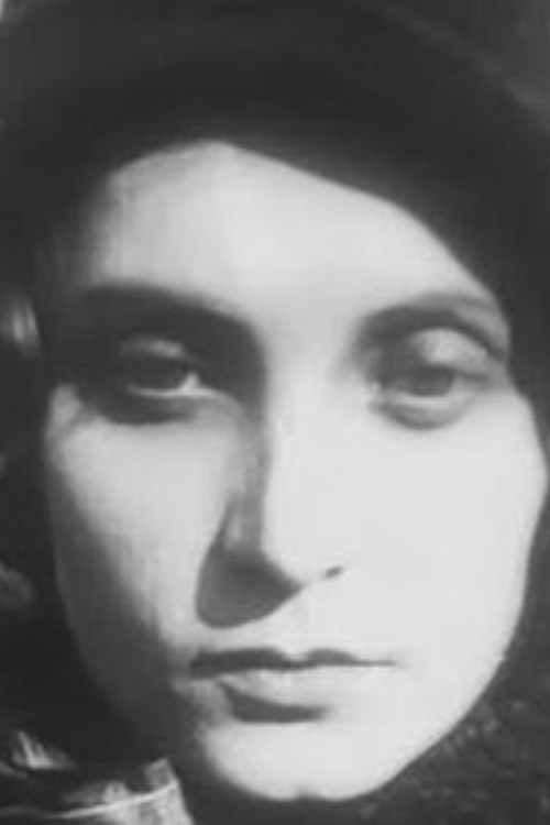 Elisaveta Yarosh as Ksyusha in Bricks