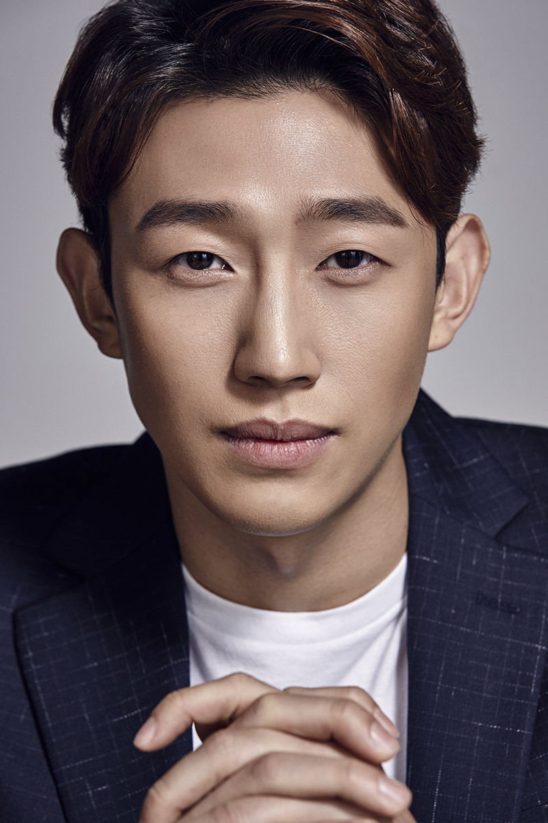 강기영 as Ba Rang in The Three Musketeers
