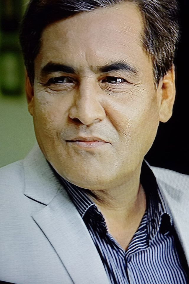 Rashid Farooqi as Inspector Ibrahim in Laal Kabootar