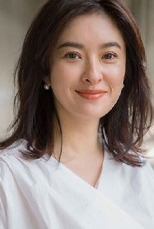 Yûki Akimoto as Sakura Yamazaki in Beach Boys