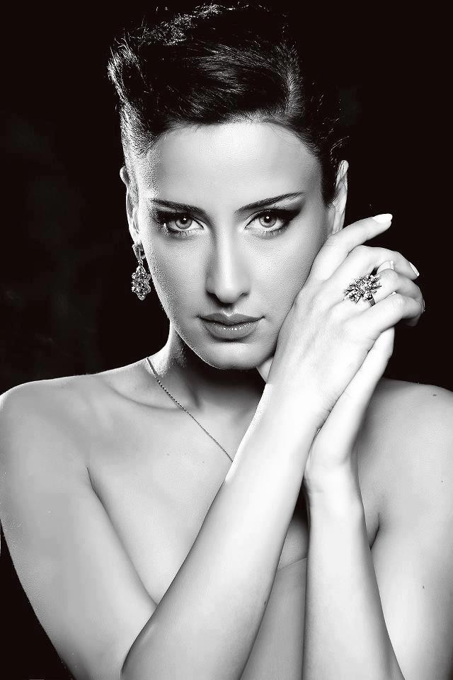 Lela Meburishvili as Eka Machabeli (Detective) in Detectives