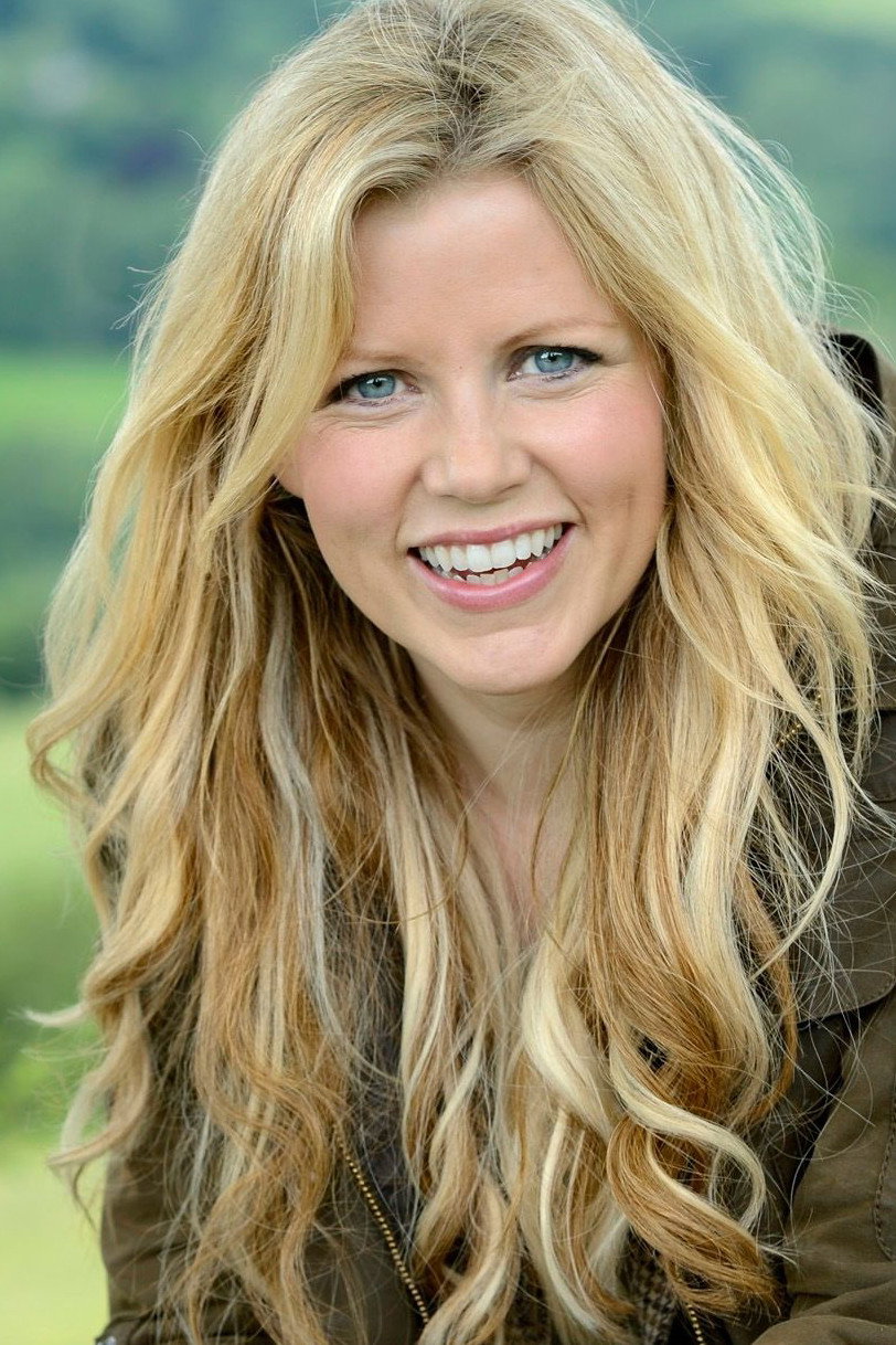 Ellie Harrison as Self - Wildlife Expert in The Alan Titchmarsh Show