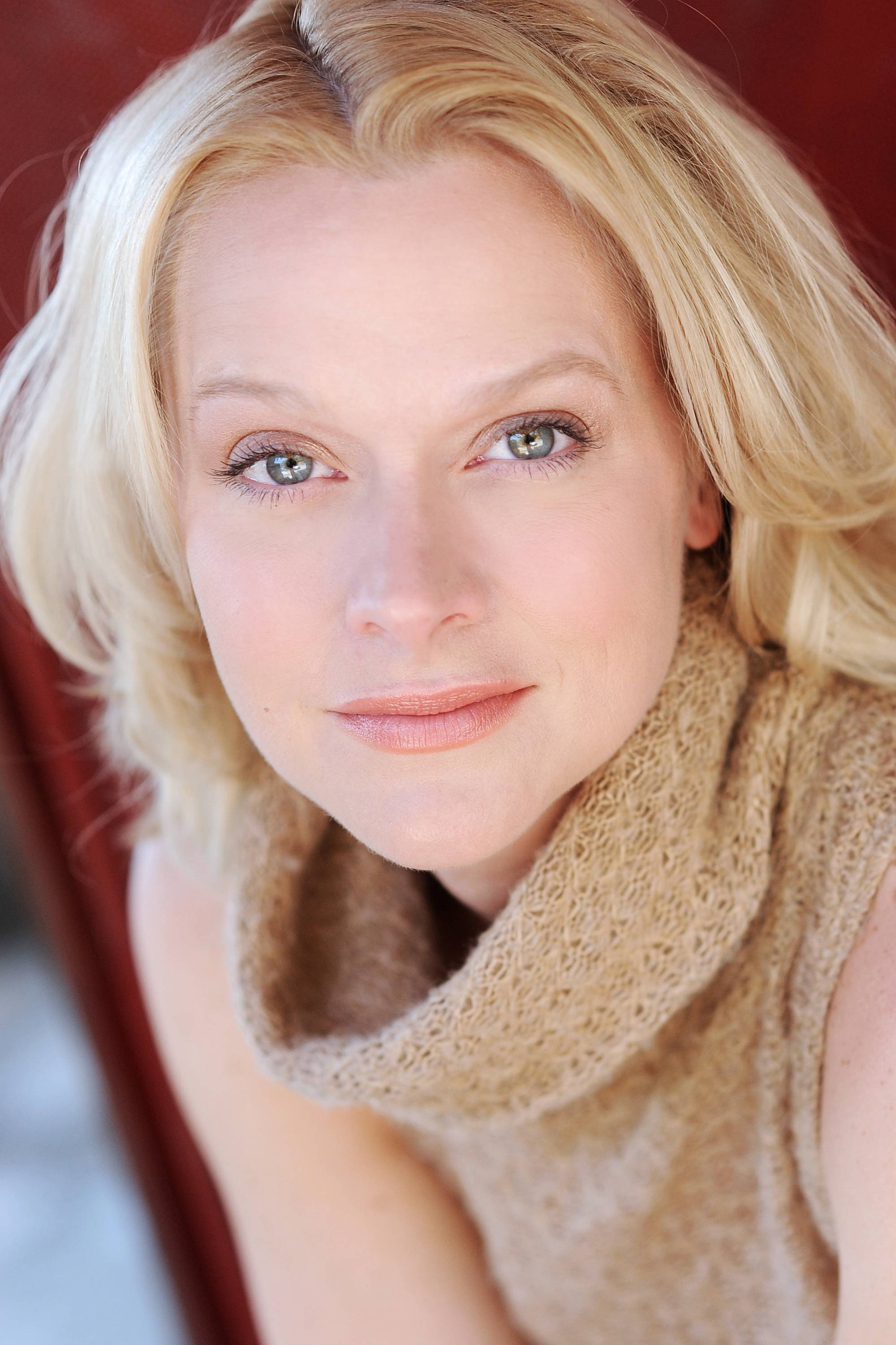 Kathryn Michelle as Kathy in Welcome M1LL10NS