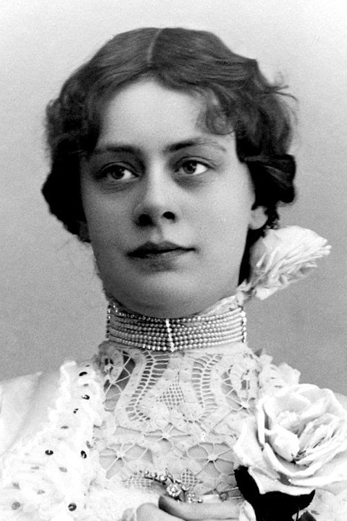 Betty Nansen as Teodora in The Celebrated Scandal