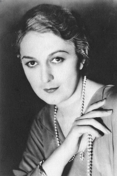 Dorothy Cumming as Lady Pintar in Butterflies in the Rain