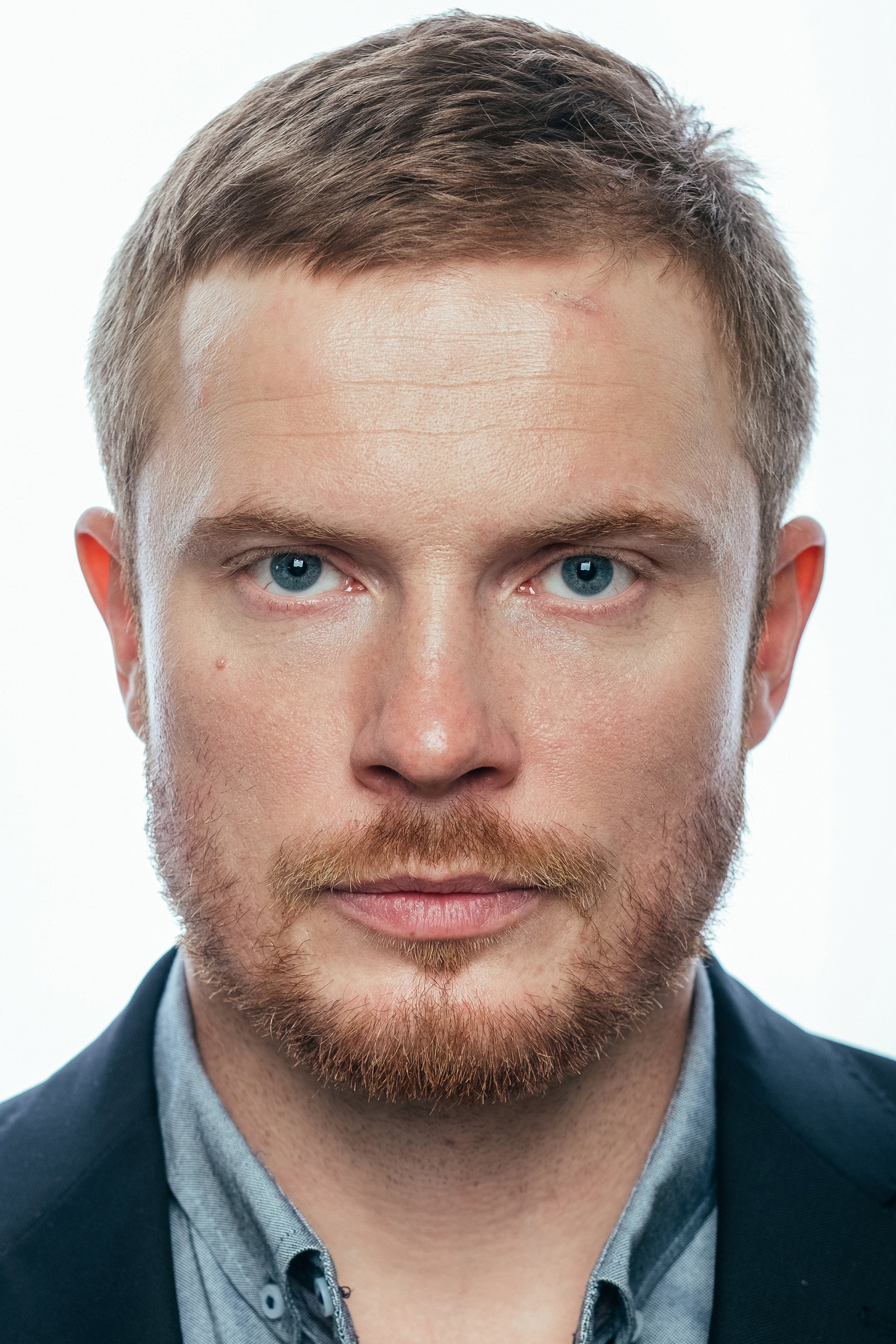 Антон Пампушный as Andrey Shatalov in Balkan Line