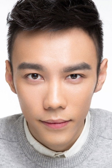 Zhang Zhehao as Ge Bi in Unrequited Love