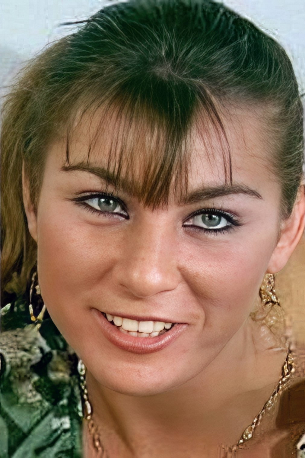 Obaya Roberts as Martha in Les Défonceuses