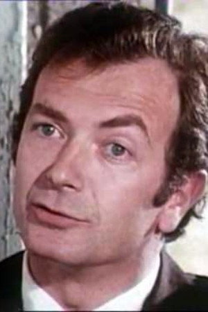 Philippe Vallauris as Leclair, secrétaire du ministre de la justice in Le Père de Mademoiselle