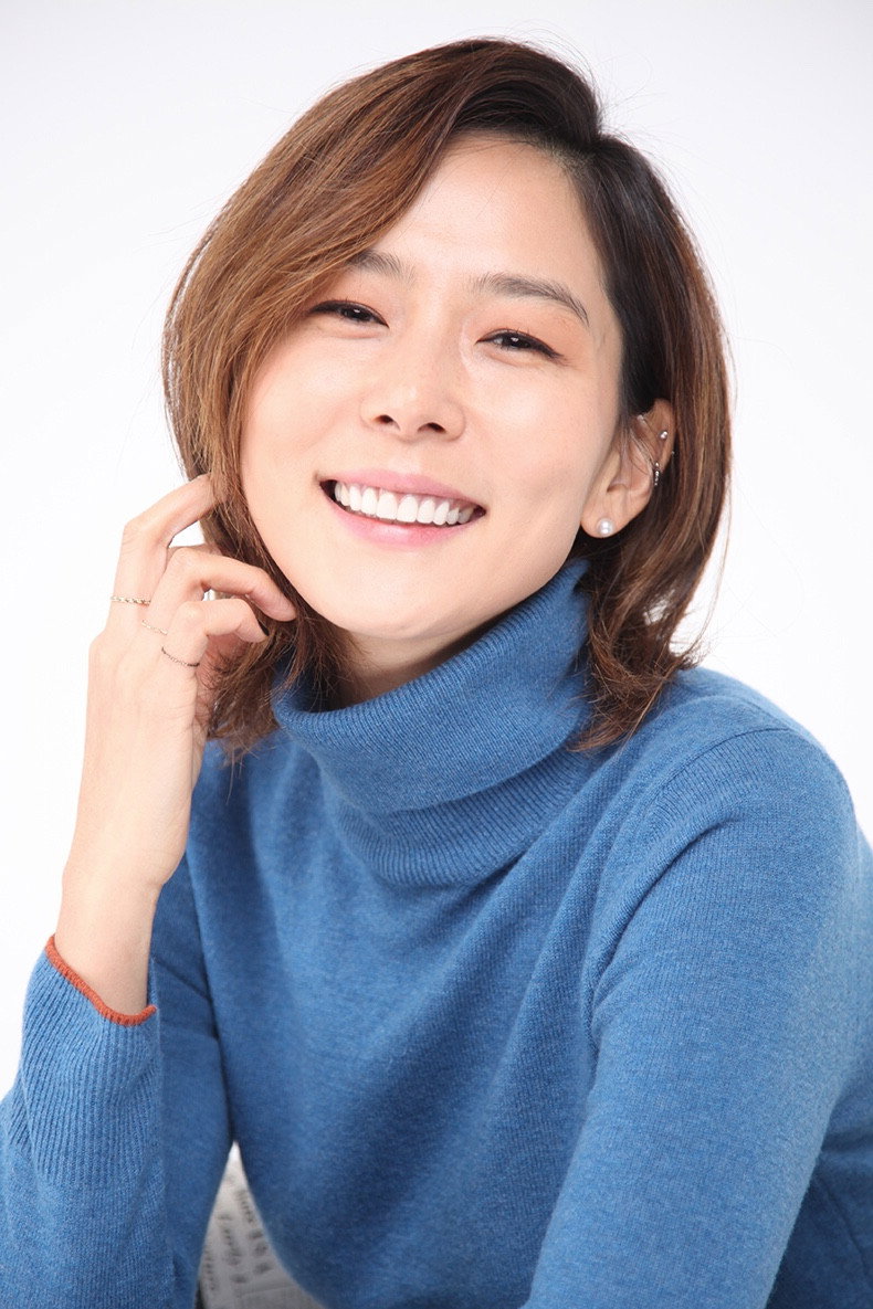 김나영 as Himself in Stars' Top Recipe at Fun-Staurant