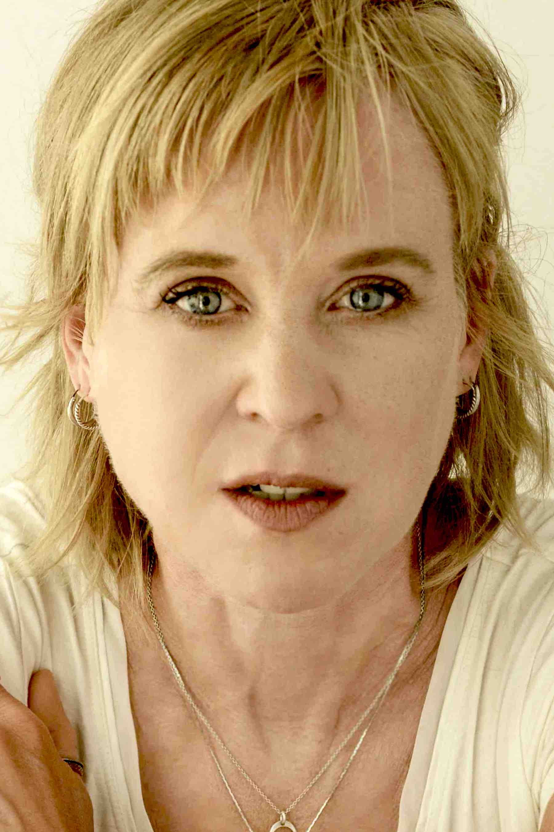 Kristin Hersh as self in Rock Chicks