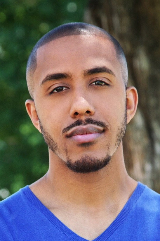 Marques Houston as Kevin Barnes in Cuts