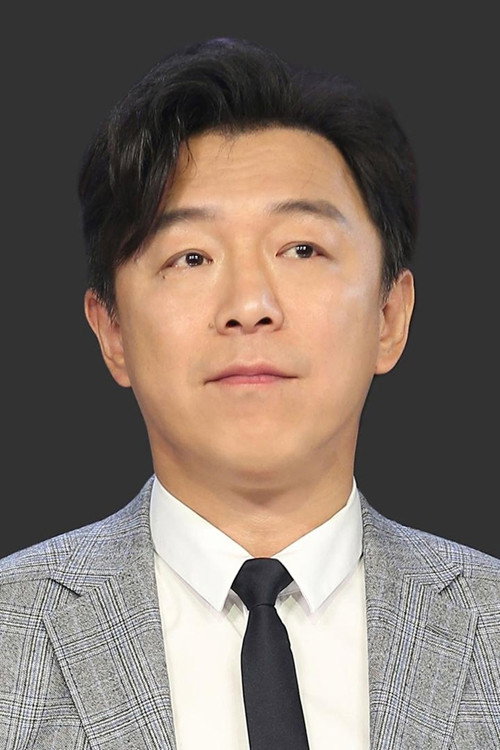 黄渤 as 馋门召集人 in Genius Chef