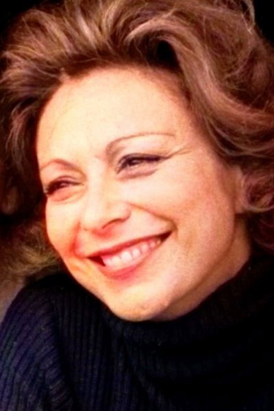 Helle Virkner as Fru Lauritzen in Himlen er blaa