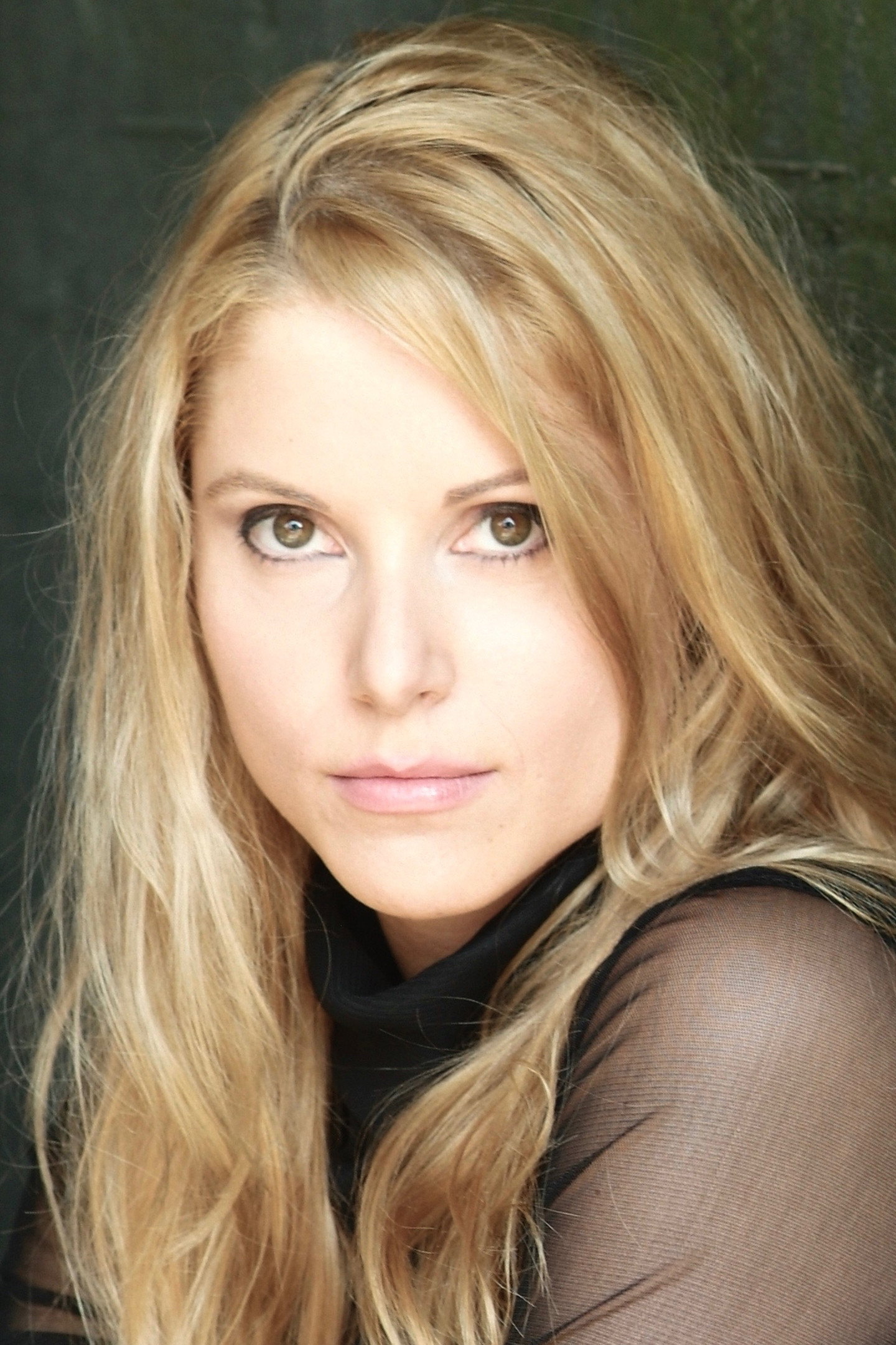 Jennifer Bryer as Poppy in Wallace Peebles Paranormal Inspectre