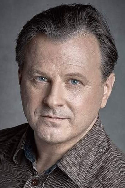 Myroslav Pavlichenko as otaman Dudnyk in Gaydamaka