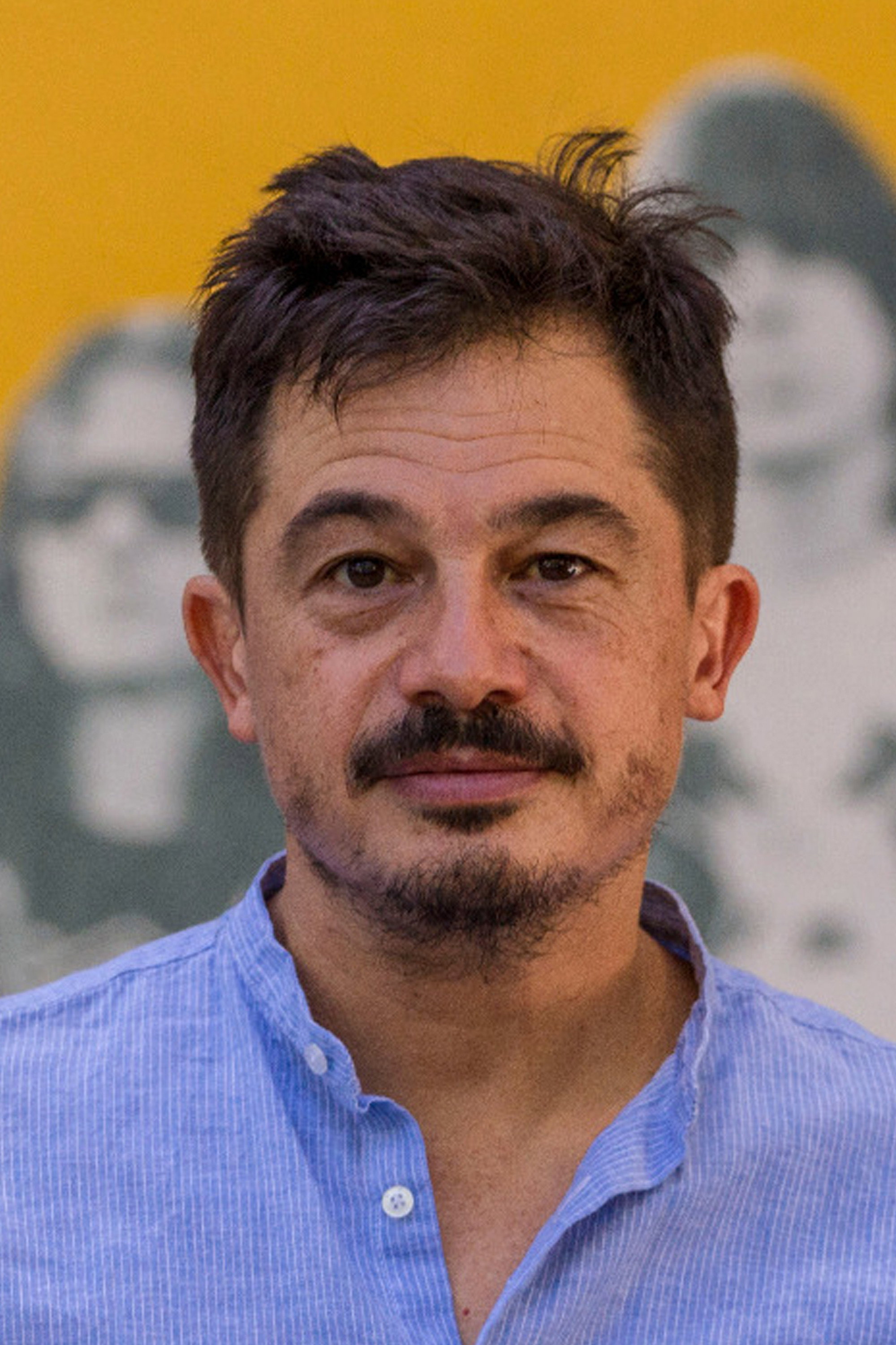 Paulo Pécora as Suicida / Esteban in Flipper