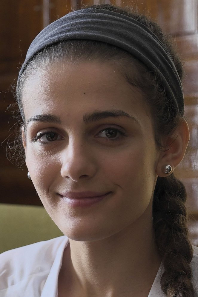 Greta Zuccheri Montanari as Donata "Dony" Chesi in Il fulgore di Dony