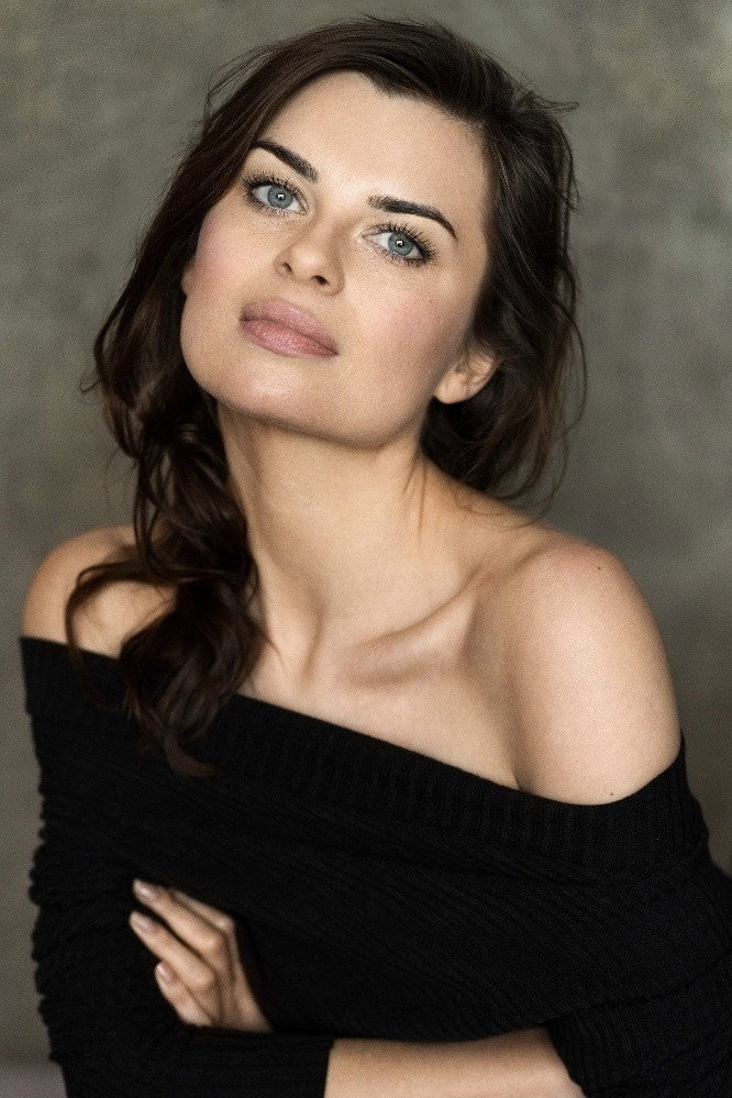 Rebekah Wainwright as Princess Fiona in Royally Ever After