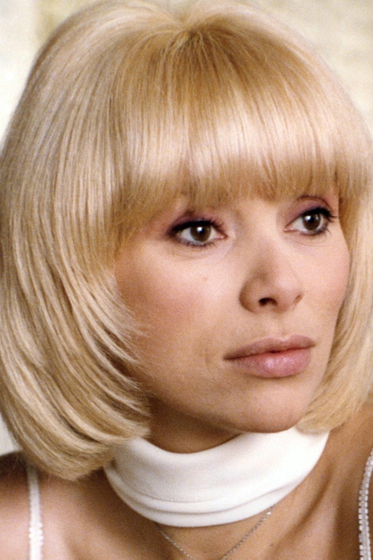 Mireille Darc as Hauteclaire Stassin in Hauteclaire