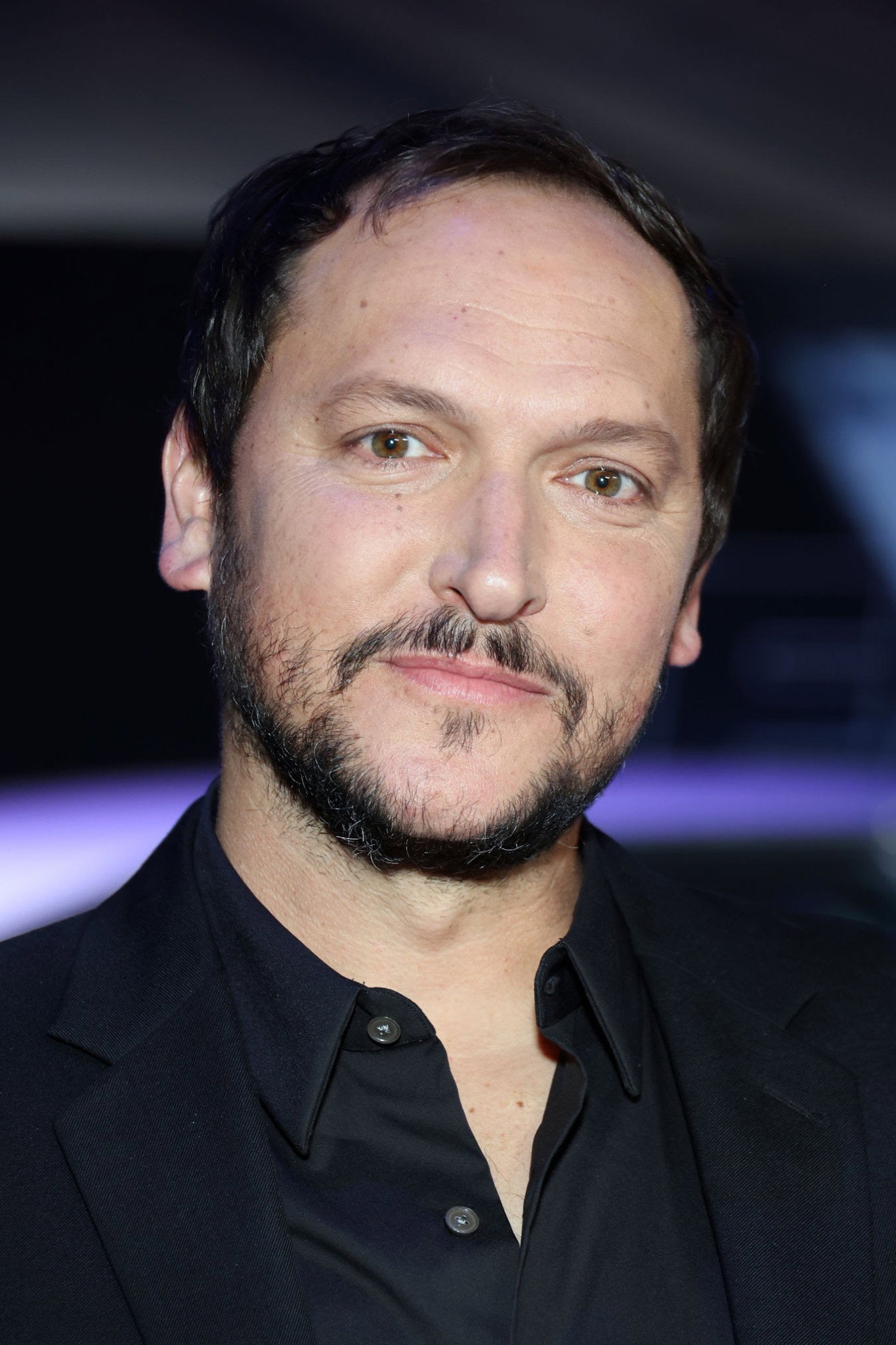 Louis Leterrier as War Robot 1 in Archetype