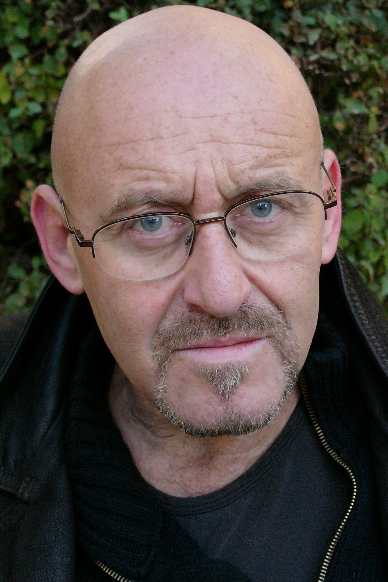 Bernard Bloch as Pierre-Marie Rosa in S.A.C. : Des hommes dans l'ombre