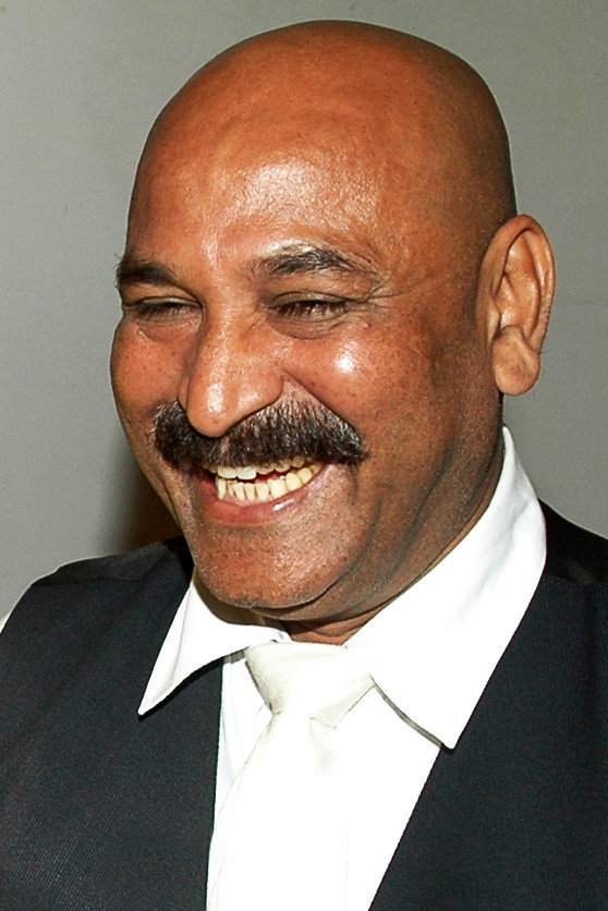 Ashok Banthia as Ram Sevak in Khoobsurat