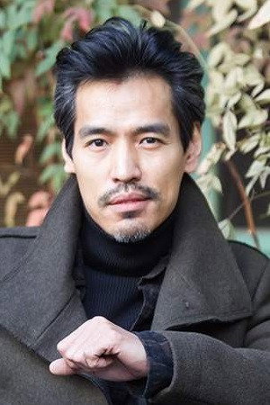 박인수 as Cop in A Light Sleep