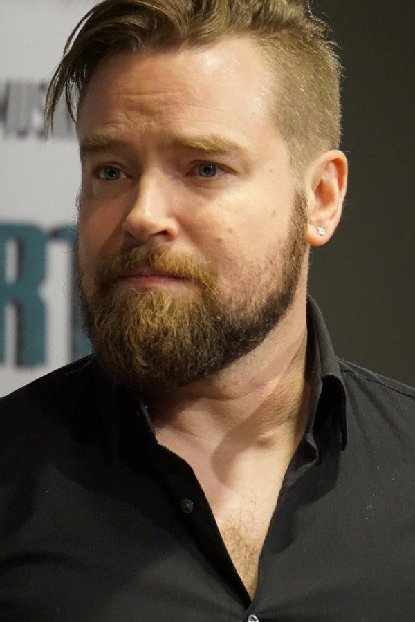 Jari Ahola as Jukkis in Supernormal