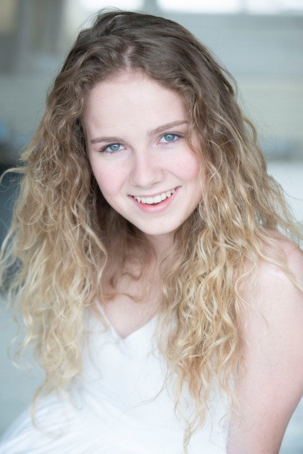Daniah De Villiers as Lucy Greyling in Desert Rose