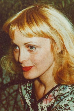 Pamela Stanford as Elisabeth Taylor in White Cannibal Queen