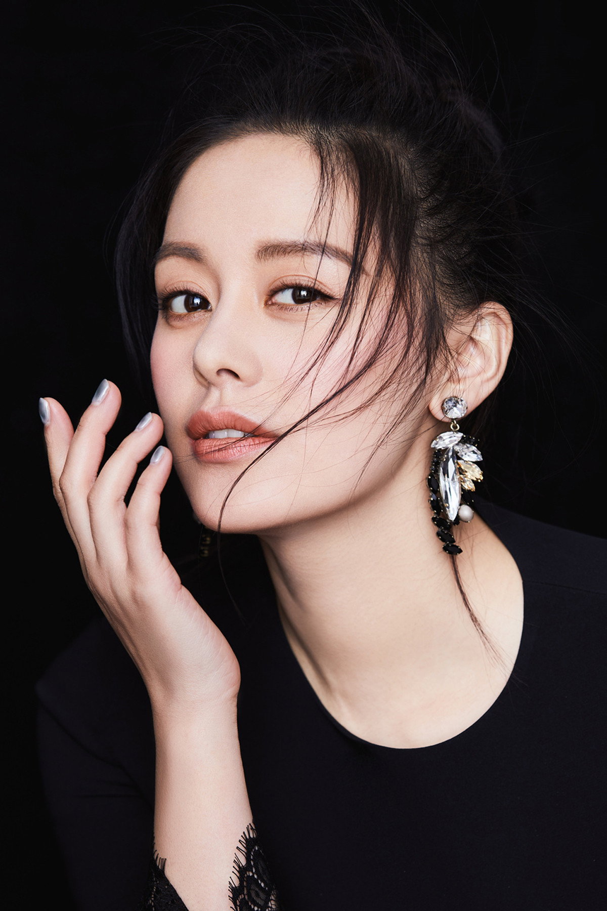 Like Wang as Zhuo Lin in 走向大西南