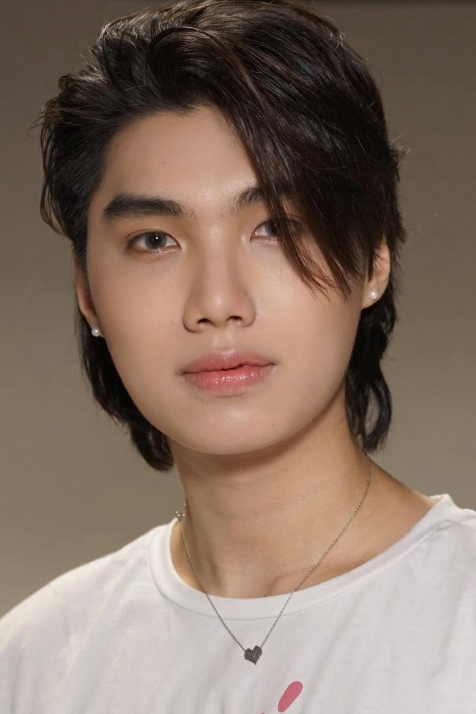 Bigboss Natthakit Sangvornkitruchai as Somchai in 1000 Years Old