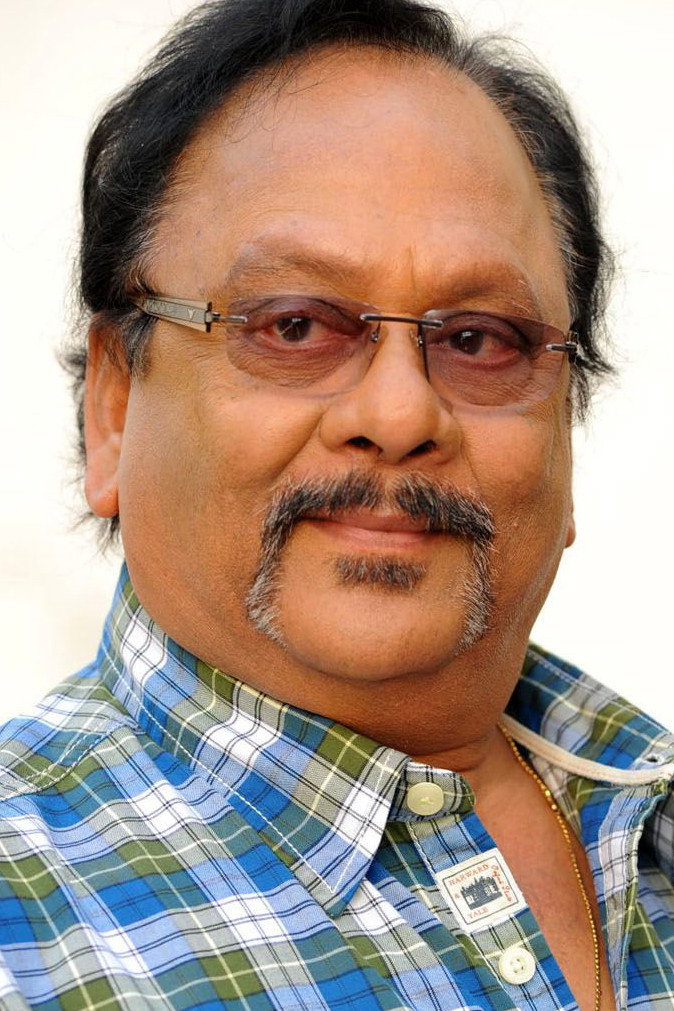 Krishnam Raju as Paramahamsa in Radhe Shyam