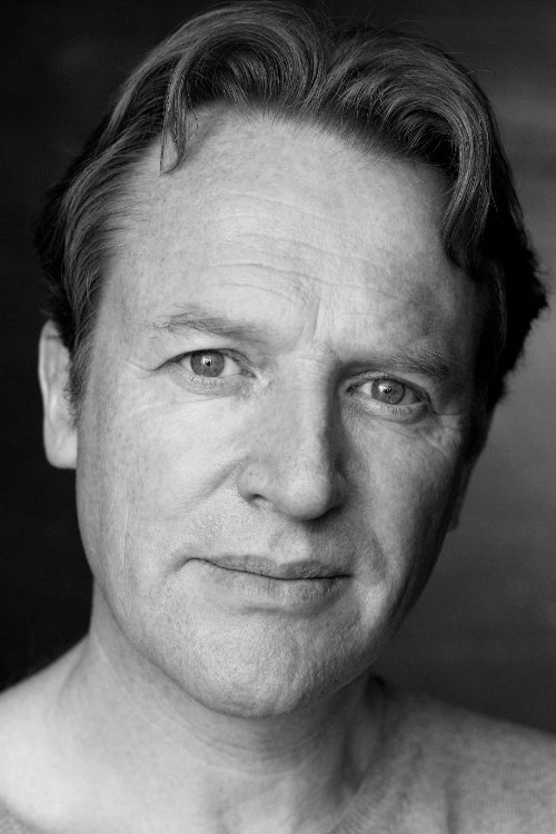 Daniel Flynn as David Edwards in The Peter Principle