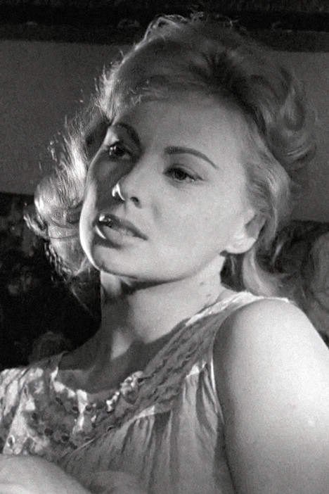 Hélène Rémy as Anna Maria Fiore in I Sing for You