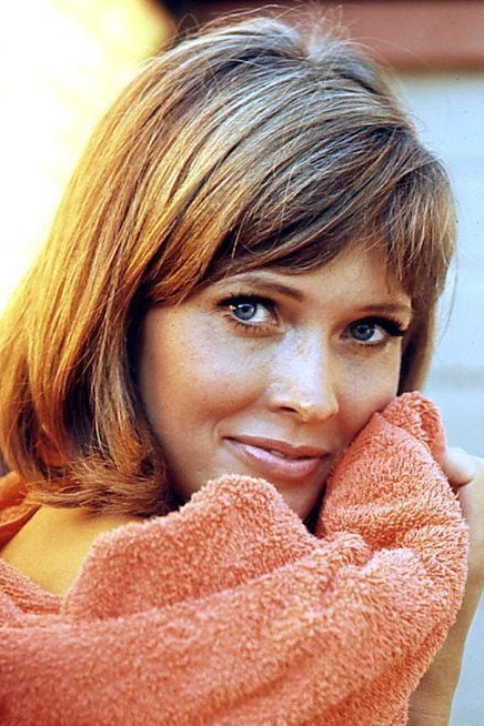 Sharon Clark as Tina in Lifeguard